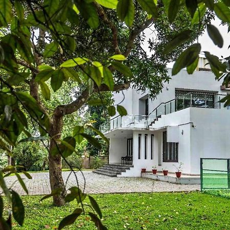 Nadhiyoram River Retreat Kochi Buitenkant foto
