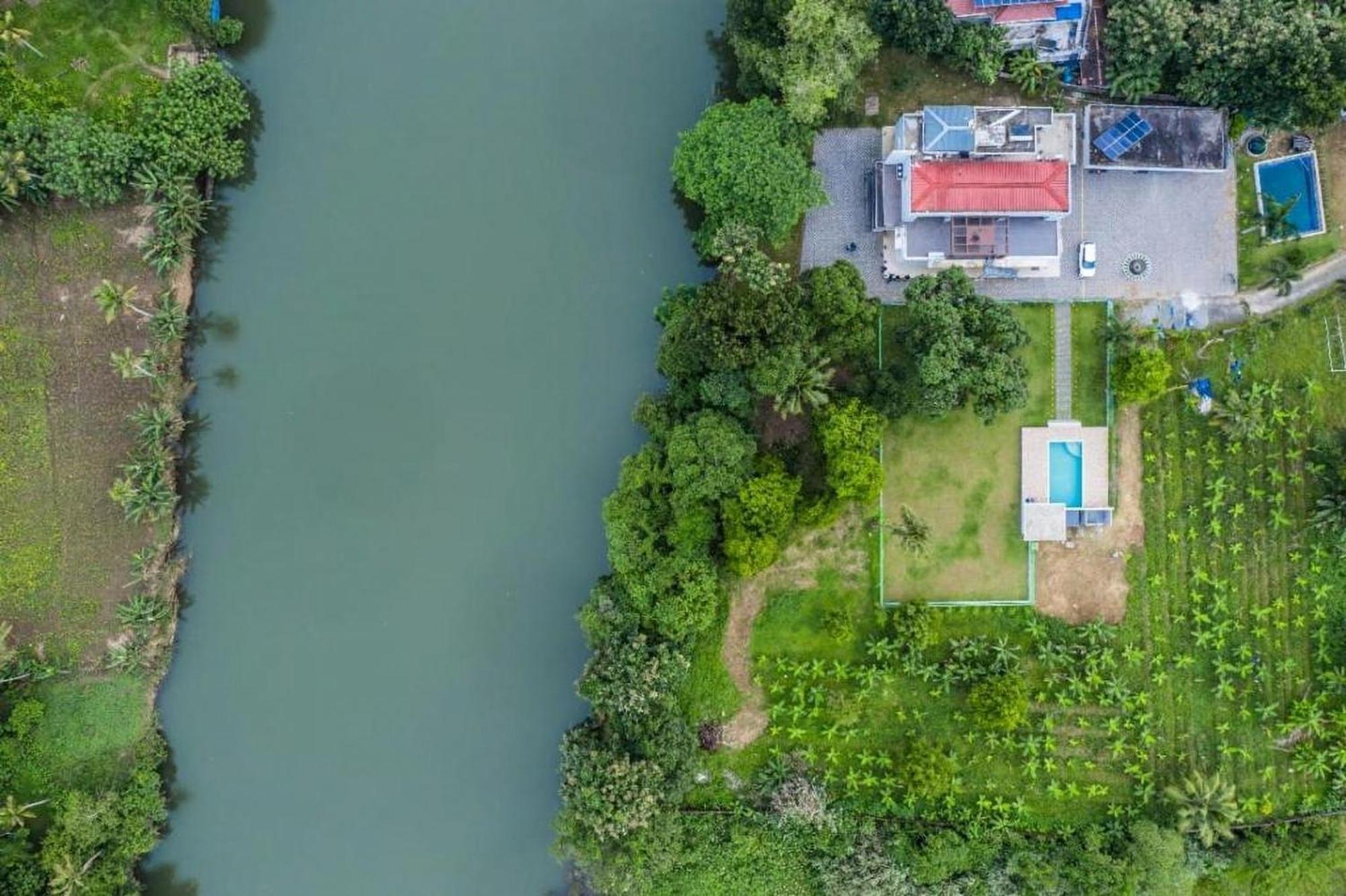 Nadhiyoram River Retreat Kochi Buitenkant foto