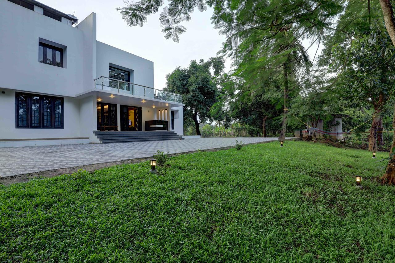 Nadhiyoram River Retreat Kochi Buitenkant foto