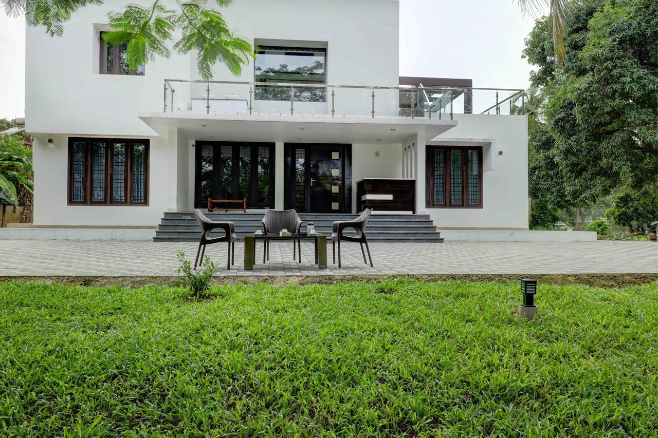 Nadhiyoram River Retreat Kochi Buitenkant foto